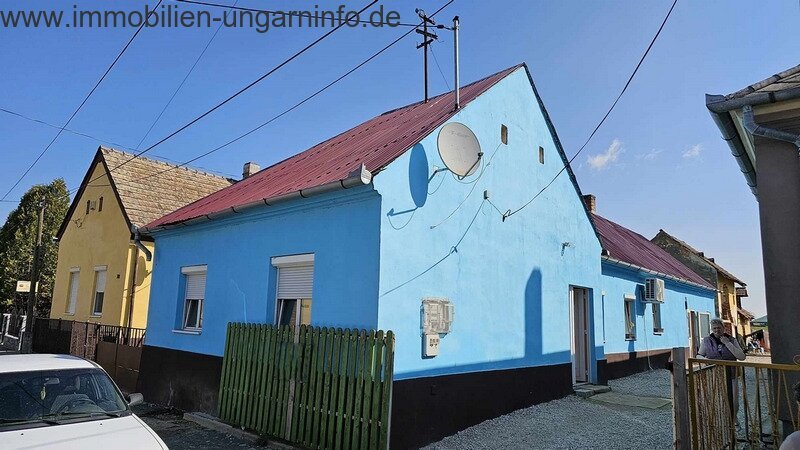 Renoviertes 4-Zimmer-Familienhaus in der Nähe des Plattensees