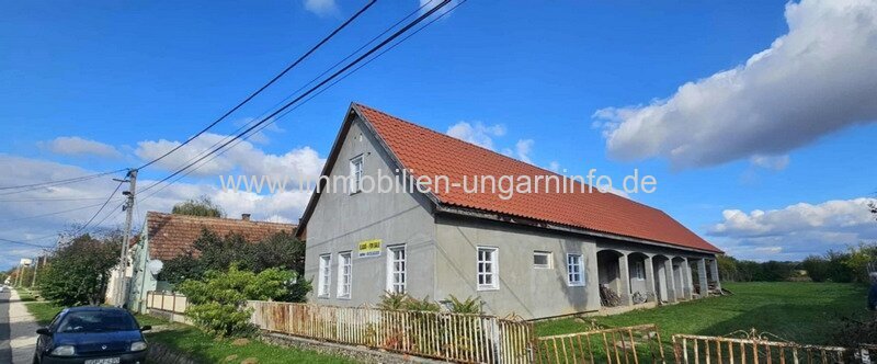 Somogy Vármegye: Familienhaus im Umbau mit 1 Hektar Grundstück im Komitat Somogy 