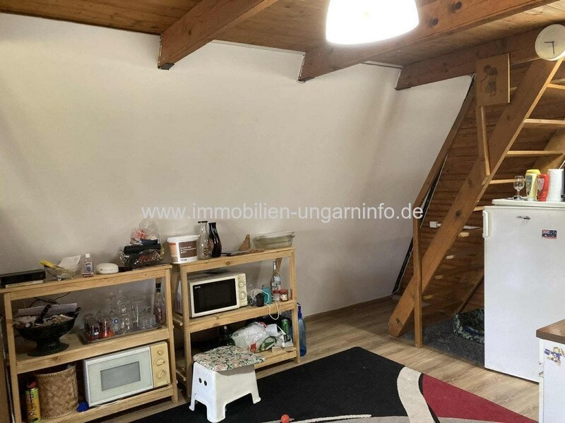 Alpines Wochenendhaus mit Grundstück mit Blick auf den Velence-See