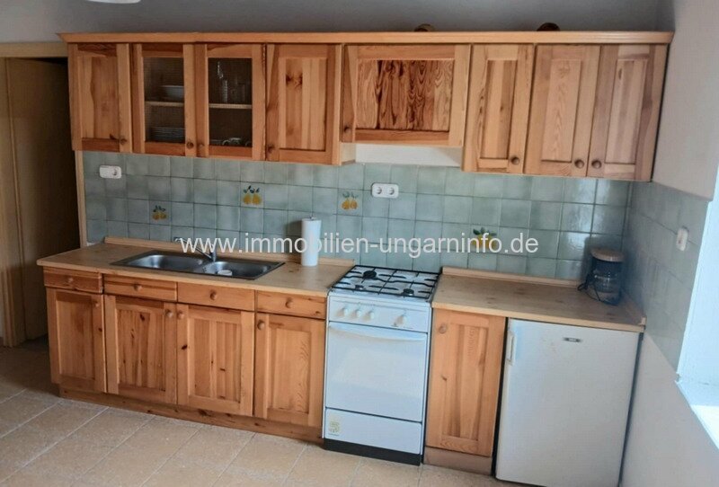 Einfamilienhaus mit großem Grundstück bei Plattensee zu verkaufen