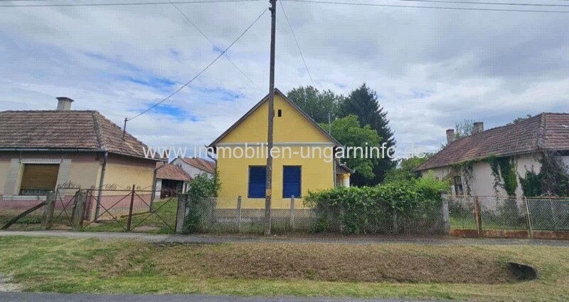 Einfamilienhaus mit großem Grundstück bei Plattensee zu verkaufen