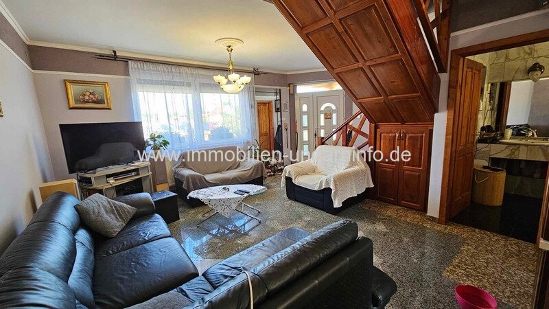 Neuwertiges massive Einfamilienhaus, 12 km vom Plattensee entfernt in Marcali