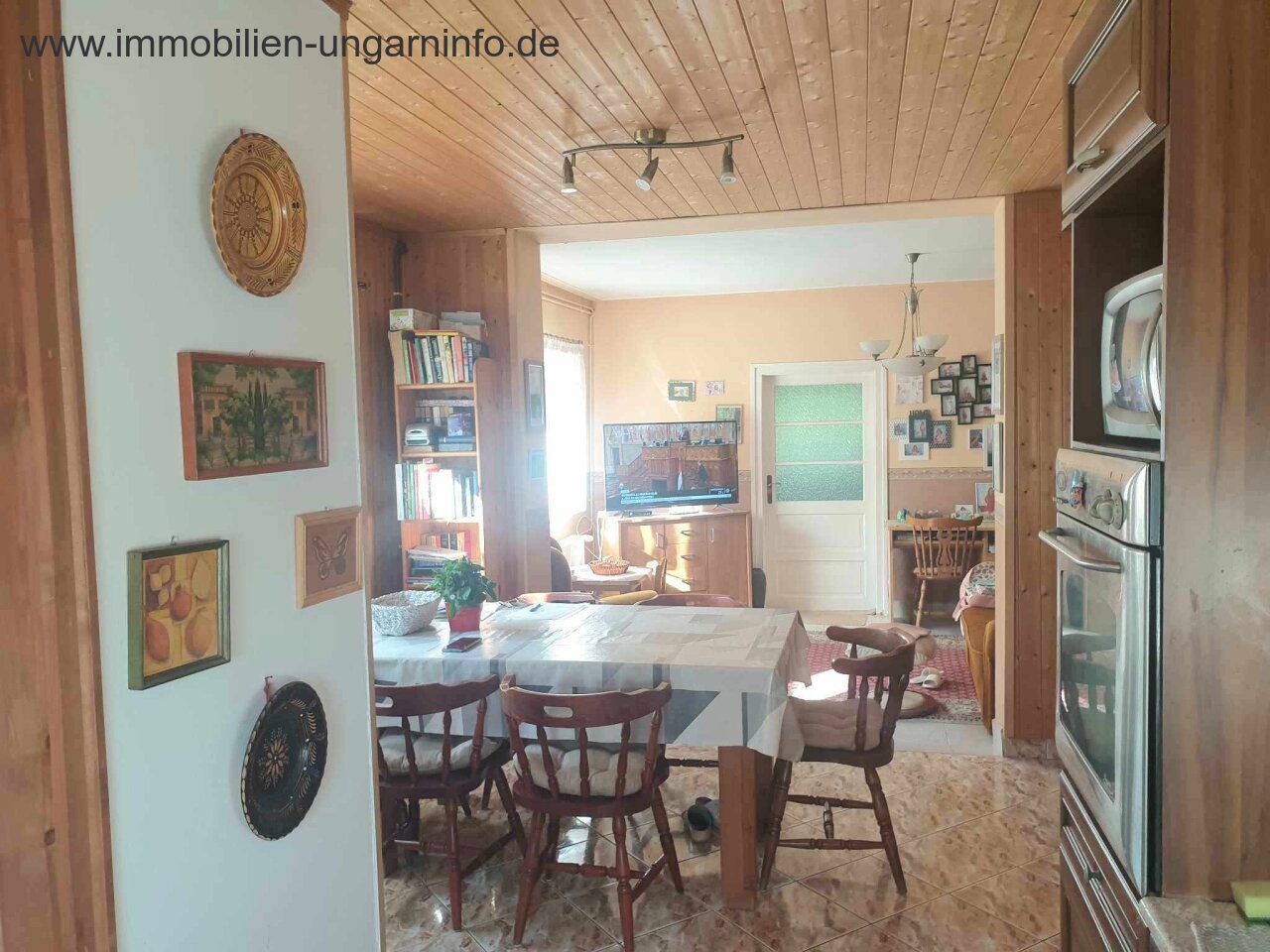 Einfamilienhaus in einem kleinen Dorf 10 km südlich des Plattensees zu verkaufen