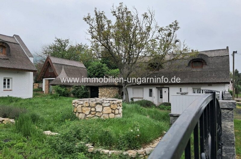 Authentische Familienhäuser (3 in einem) am Nordufer des Plattensees