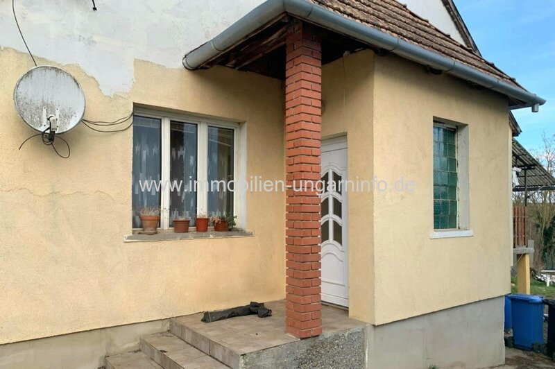 Einfamilienhaus zwischen dem Plattensee und der Kreisstadt