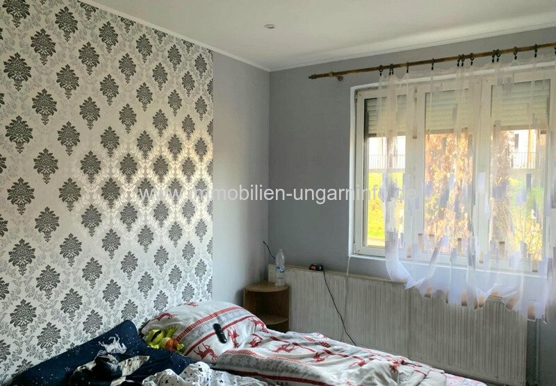 Einfamilienhaus zwischen dem Plattensee und der Kreisstadt