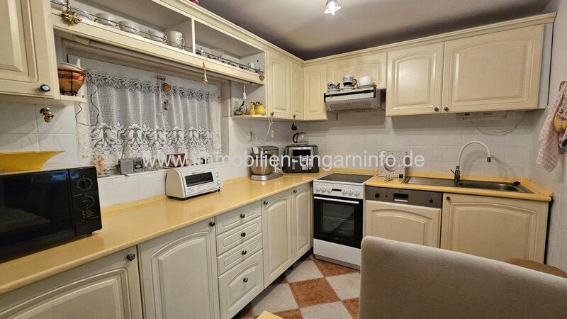 Einfamilienhaus in einer Kleinstadt am Plattensee