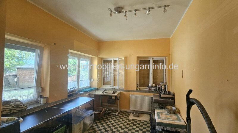 Einfamilienhaus mit großem Hof in ruhiger Lage, nahe der kroatischen-slovenien Grenze