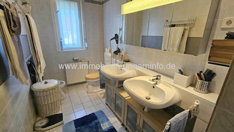 Einfamilienhaus mit großem Hof in ruhiger Lage, nahe der kroatischen-slovenien Grenze