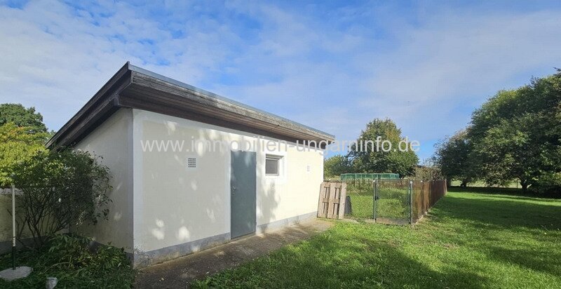 Einfamilienhaus mit großem Hof in ruhiger Lage, nahe der kroatischen-slovenien Grenze