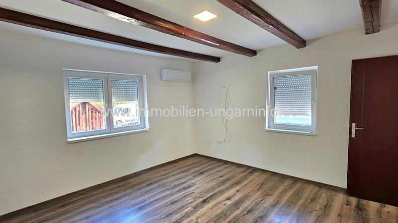 Sofort bezugsfertig, renoviertes Einfamilienhaus 18 km vom Plattensee entfernt