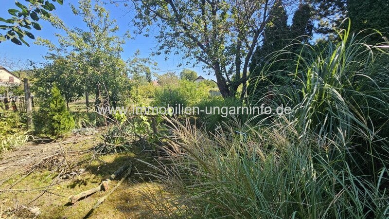 12 km südlich von Balaton 2-stöckiges Einfamilienhaus von deutschem Eigentümer zu verkaufen