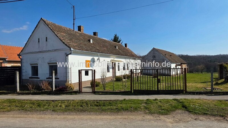 Bauernhaus mit Appartement und großem Grundstück, 19 km vom Balaton entfernt