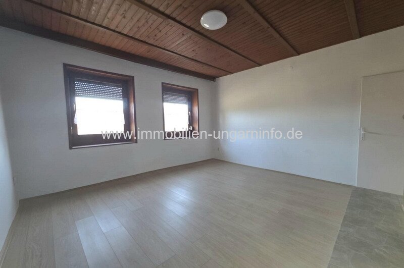 Familienhaus im bürgerlichen Stil in der Nähe des Plattensees, in Csákány