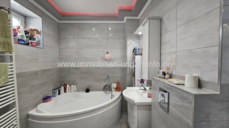 Anspruchsvolles Mehrgenerationenhaus mit Gästehaus in Marcali zu verkaufen