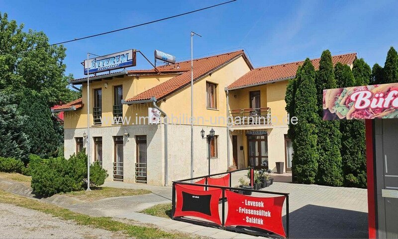 16-Zimmer-Pension mit Restaurant und Schwimmbad am Plattensee