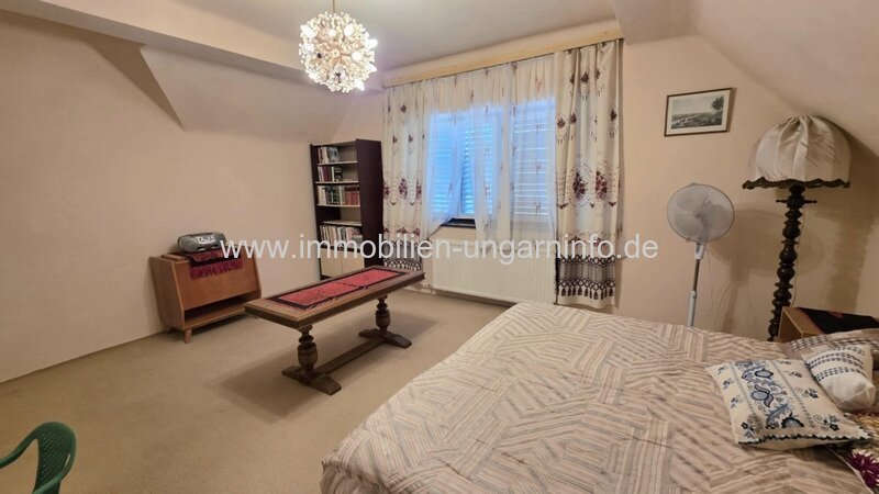 6-Zimmer-Einfamilienhaus in Kéthely, 6 km vom Plattensee entfernt