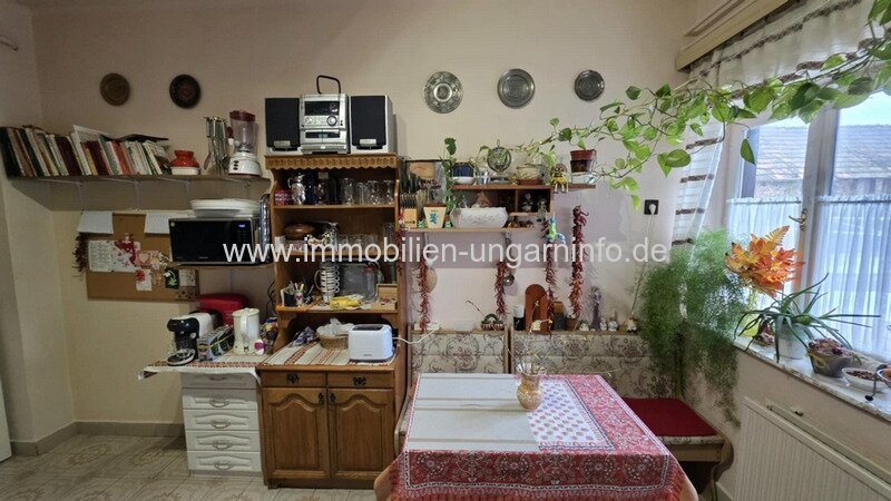 6-Zimmer-Einfamilienhaus in Kéthely, 6 km vom Plattensee entfernt