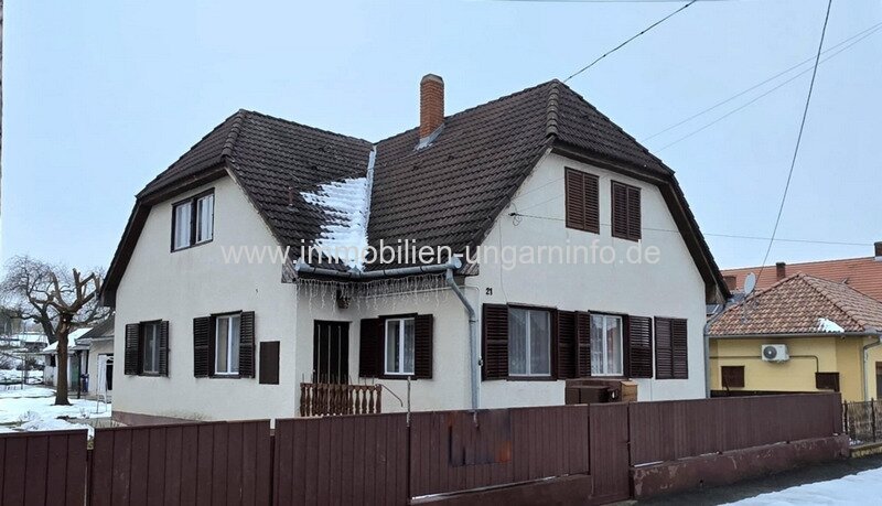 6-Zimmer-Einfamilienhaus in Kéthely, 6 km vom Plattensee entfernt