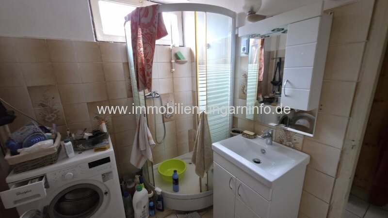 Mehrgenerationen-Einfamilienhaus mit Geschäftsraum in Marcali zu verkaufen