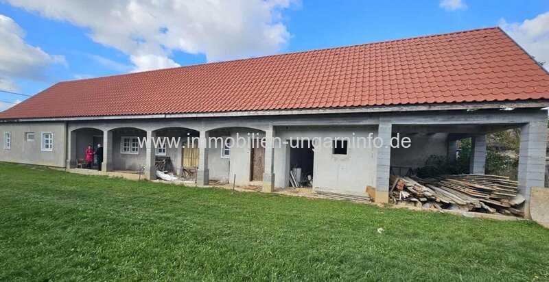 Familienhaus im Umbau mit 1 Hektar Grundstück im Komitat Somogy