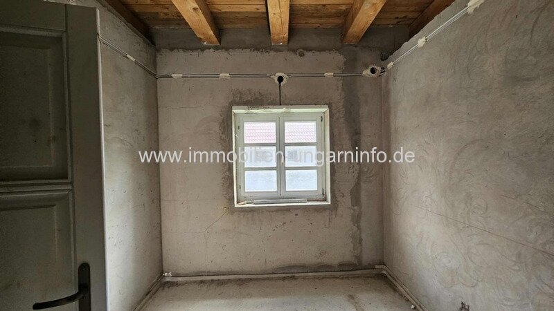 Familienhaus im Umbau mit 1 Hektar Grundstück im Komitat Somogy