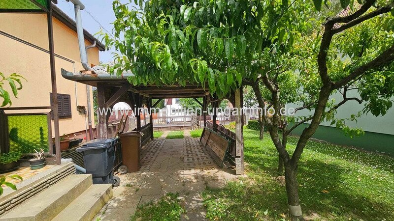 Einfamilienhaus mit Appartement zu verkaufen 12 km vom Plattensee in Marcali