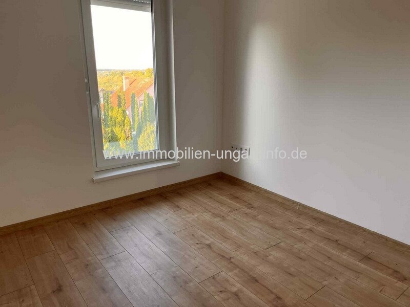 Hochwertiges, neu gebautes Doppelhaushälfte in Kaposvár zu verkaufen