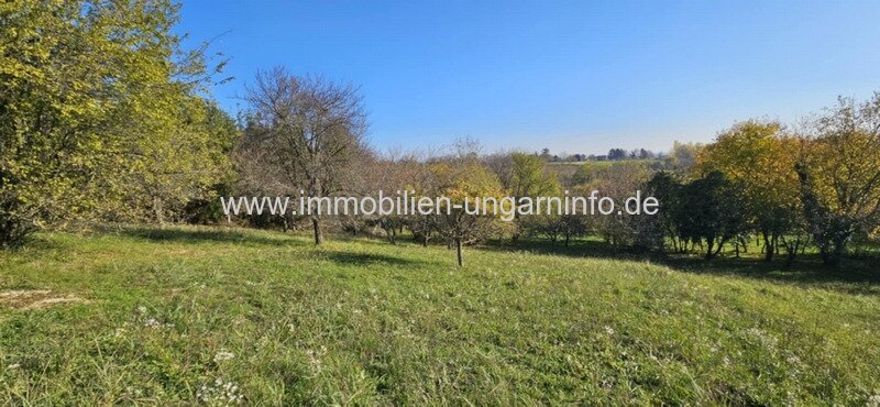 0,45 Hektar geschlossene Garten mit guter Aussicht, in der Nähe der Thermalbäder zu verkaufen in Marcali