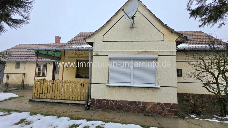 Einfamilienhaus in Öreglak (20 km vom Balaton entfernt) zu einem guten Preis zu verkaufen