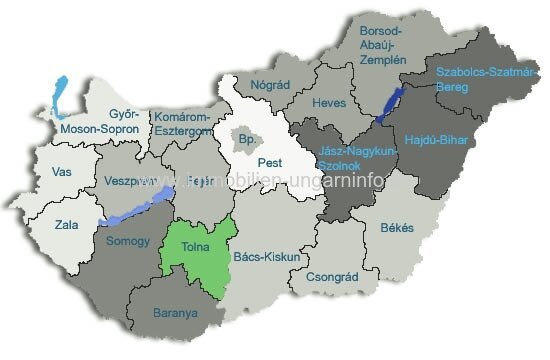 Bauernhaus im Kreis Tolna, mit großem Nebengebäude