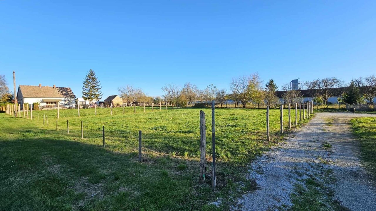 Baugrundstück in der Nähe des Plattensees zu verkaufen