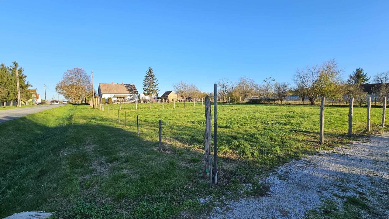 Baugrundstück in der Nähe des Plattensees zu verkaufen