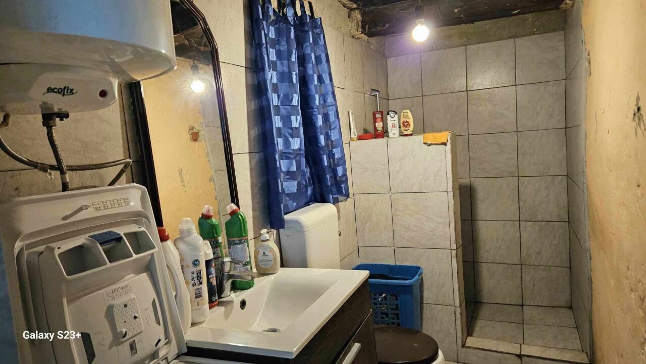 Einfamilienhaus mit großem Grundstück und Wald in der Nähe des Plattensees