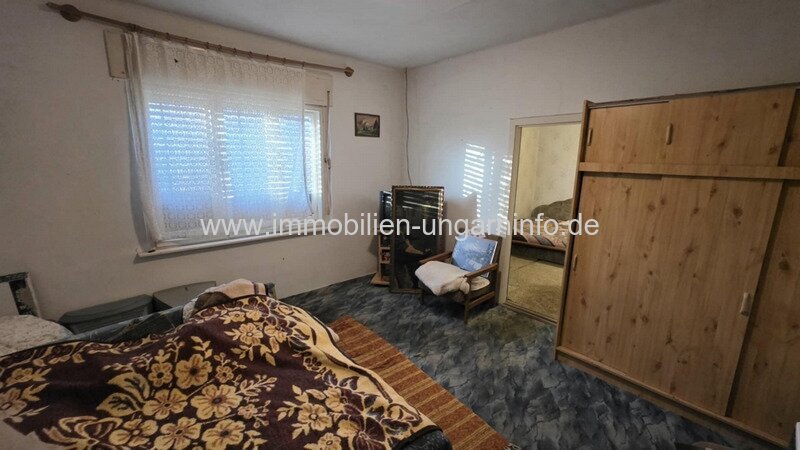 Einfamilienhaus mit Wirtschaftsgebäuden im Bezirk Marcali-Horvátkút zu verkaufen