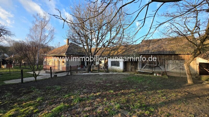 Einfamilienhaus mit Wirtschaftsgebäuden im Bezirk Marcali-Horvátkút zu verkaufen