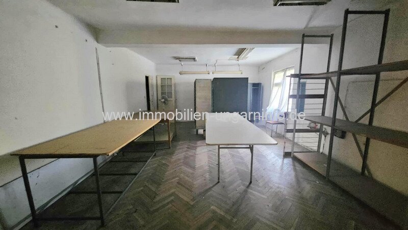 Fabrik in Marcali zu einem realistischen Preis zu verkaufen