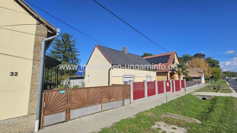 Kleines Stadtfamilienhaus zum Verkauf in Marcali