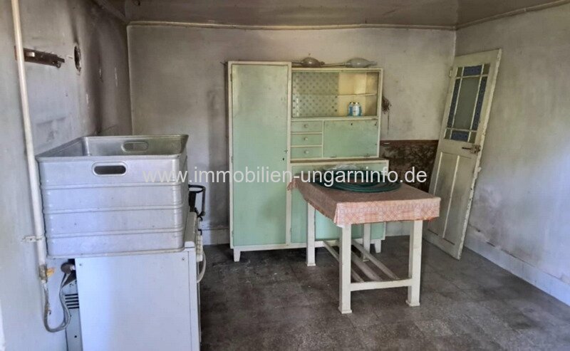 Familienhaus mit Nebengebäude und großem Grundstück im Komitat Somogy zu verkaufen