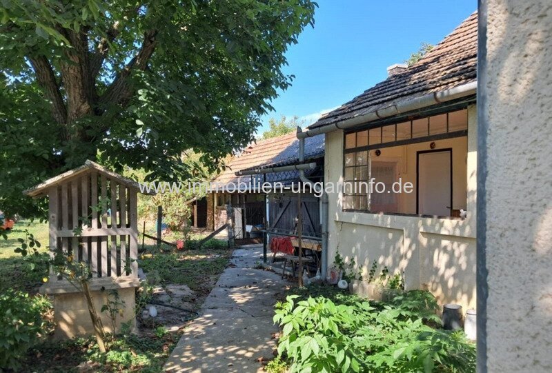 Familienhaus mit Nebengebäude und großem Grundstück im Komitat Somogy zu verkaufen