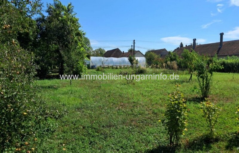 Familienhaus mit Nebengebäude und großem Grundstück im Komitat Somogy zu verkaufen