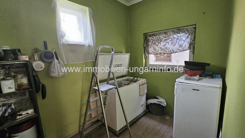 17 km vom Balaton entfernt, sofort bezugsfertiges Einfamilienhaus mit großem Grundstück