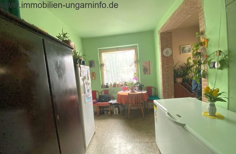 15 km vom Plattensee entfernt Einfamilienhaus mit 0,7 ha Grundstück zu verkaufen