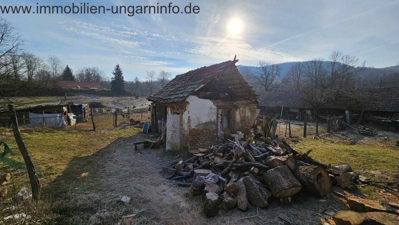 Familienhaus mit 2 Grundstücken in der Nähe des Plattensees