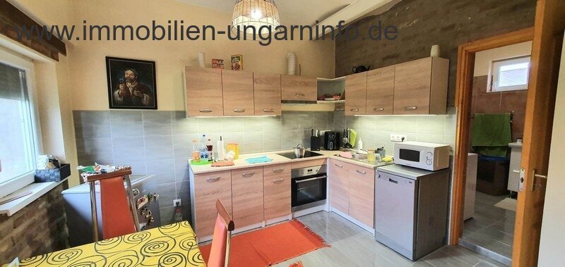 2 Einfamilienhäuser zu einem Preis in der Region Kaposvár zu verkaufen