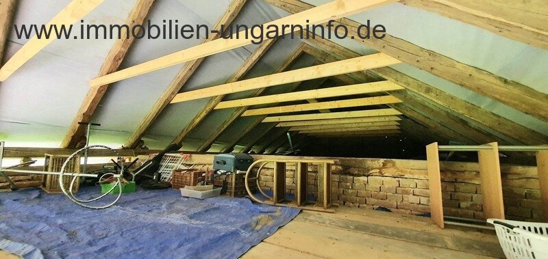 2 Einfamilienhäuser zu einem Preis in der Region Kaposvár zu verkaufen