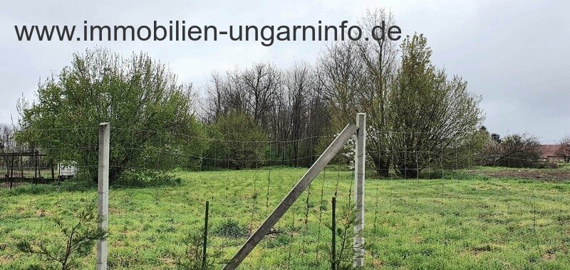 2 Einfamilienhäuser zu einem Preis in der Region Kaposvár zu verkaufen