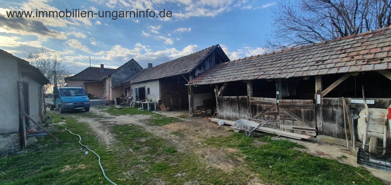 Somogy megyei kis faluban 2 szobás családi ház eladó