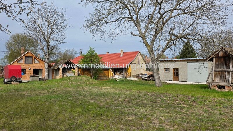 2 Häuser als Einheit zu verkaufen in Táska - Komitat Somogy