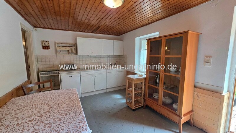 Mehrgenerationen-Familienhaus mit Wohnungen im Balaton-Hochland